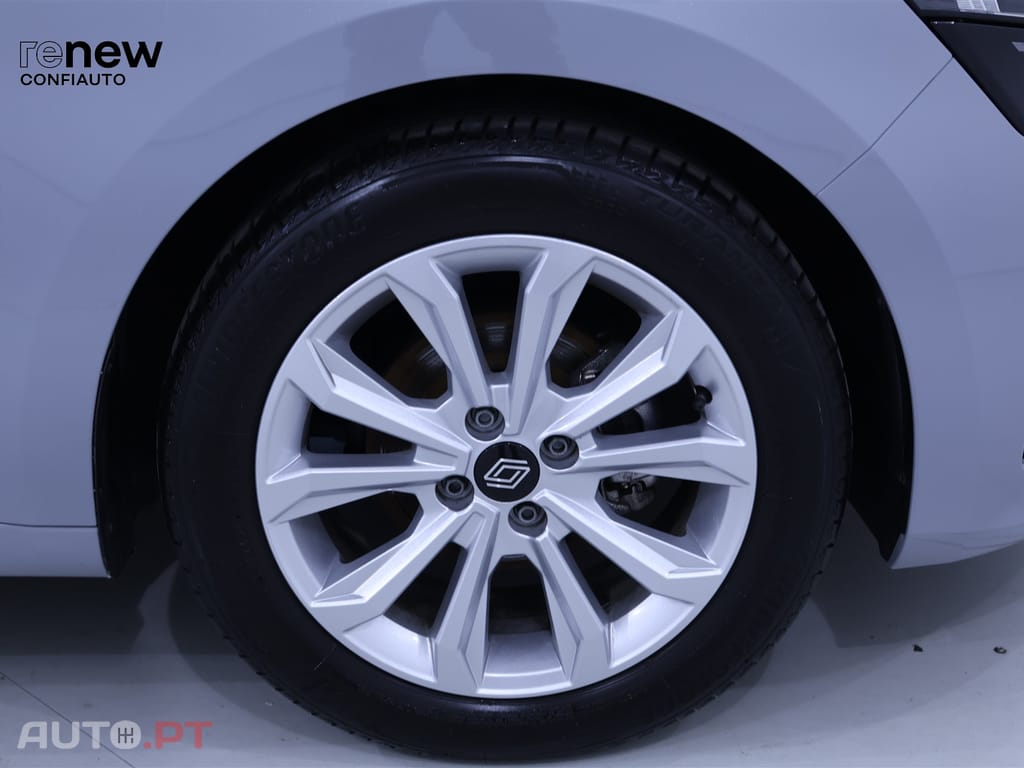 Renault Clio Evolution TCE 90 — fotografia 10