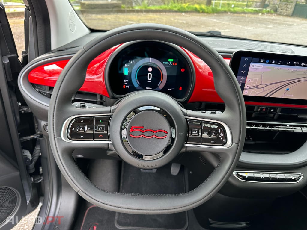 Fiat 500e 23kWh 95cv (RED)