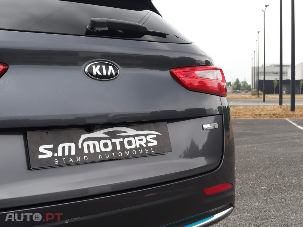 Kia Optima 2.0 CVVT PHEV