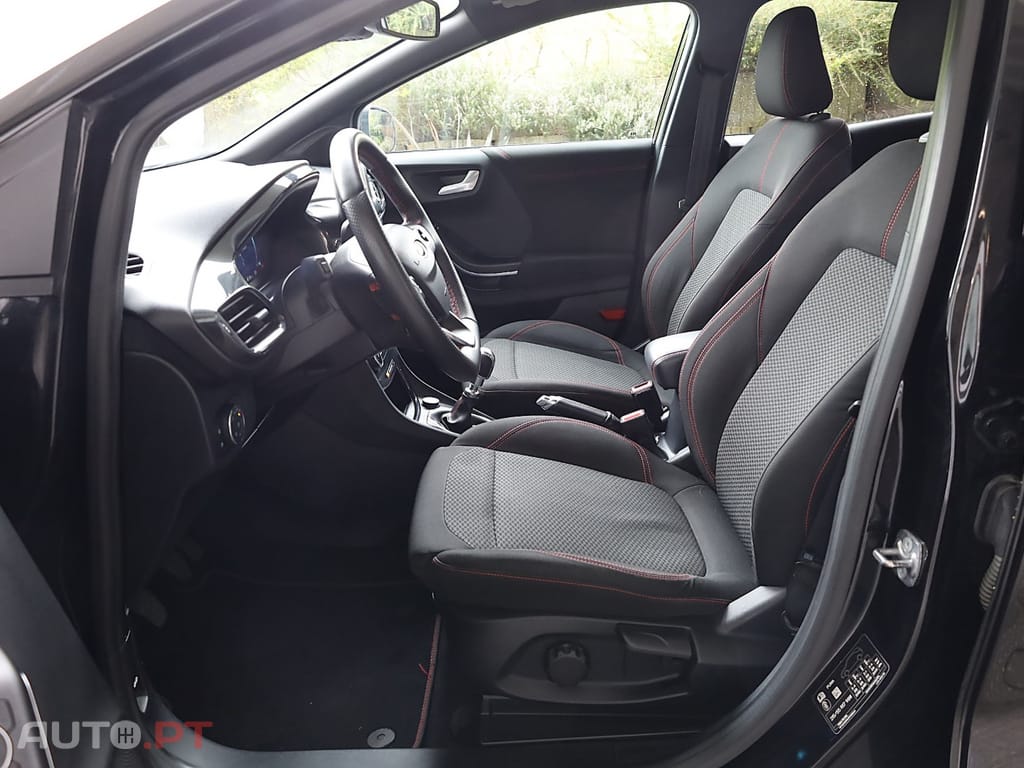 Ford Puma 1.0 EcoBoost MHEV ST-Line