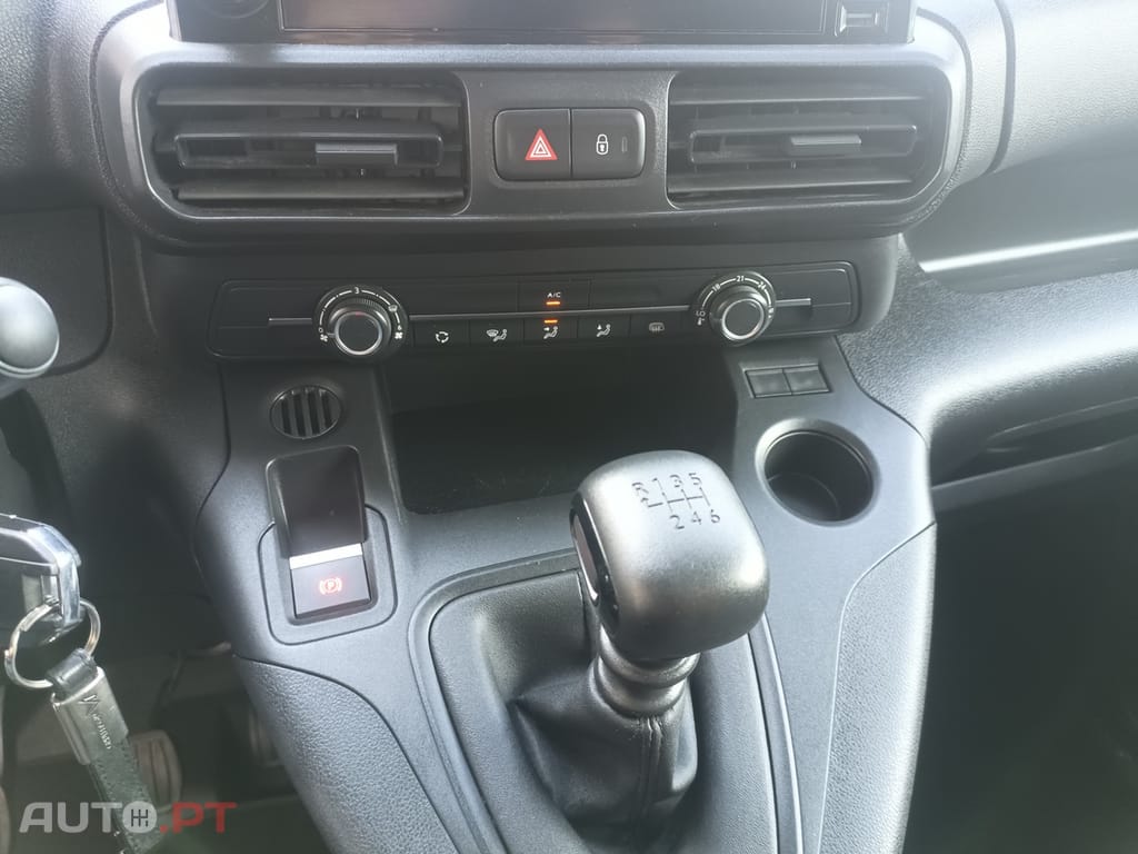 Peugeot Partner 1.5 BlueHdi Longa 2023 23.000Km