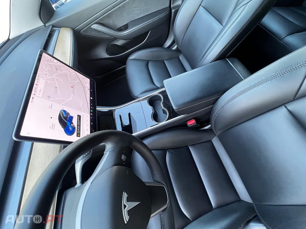 Tesla Model 3 Standard Range Plus RWD