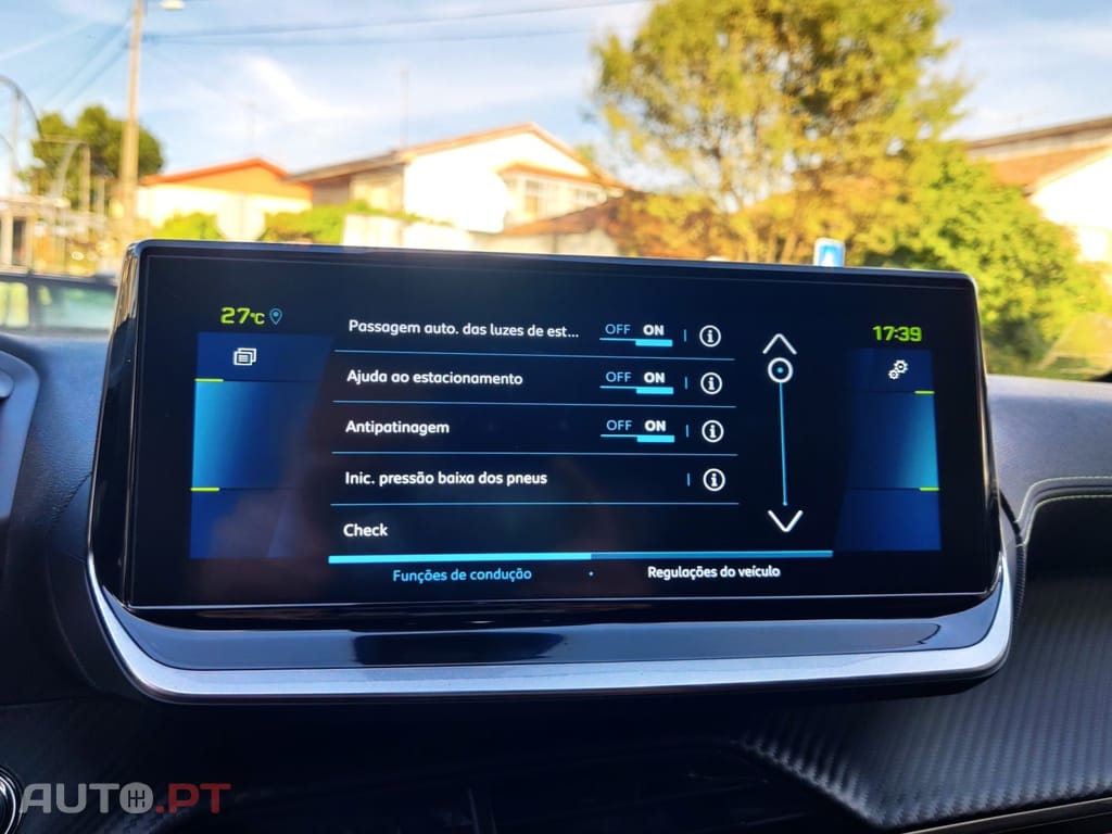 Peugeot E-208 50 kWh GT