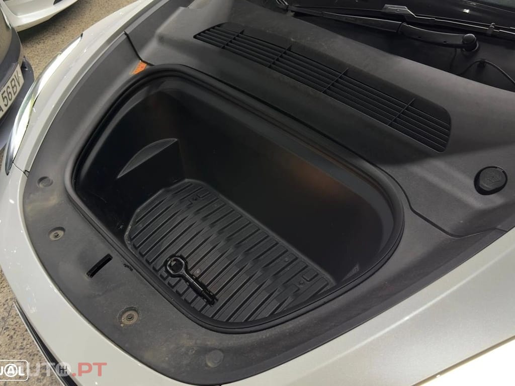 Tesla Model Y Performance Tração Integral