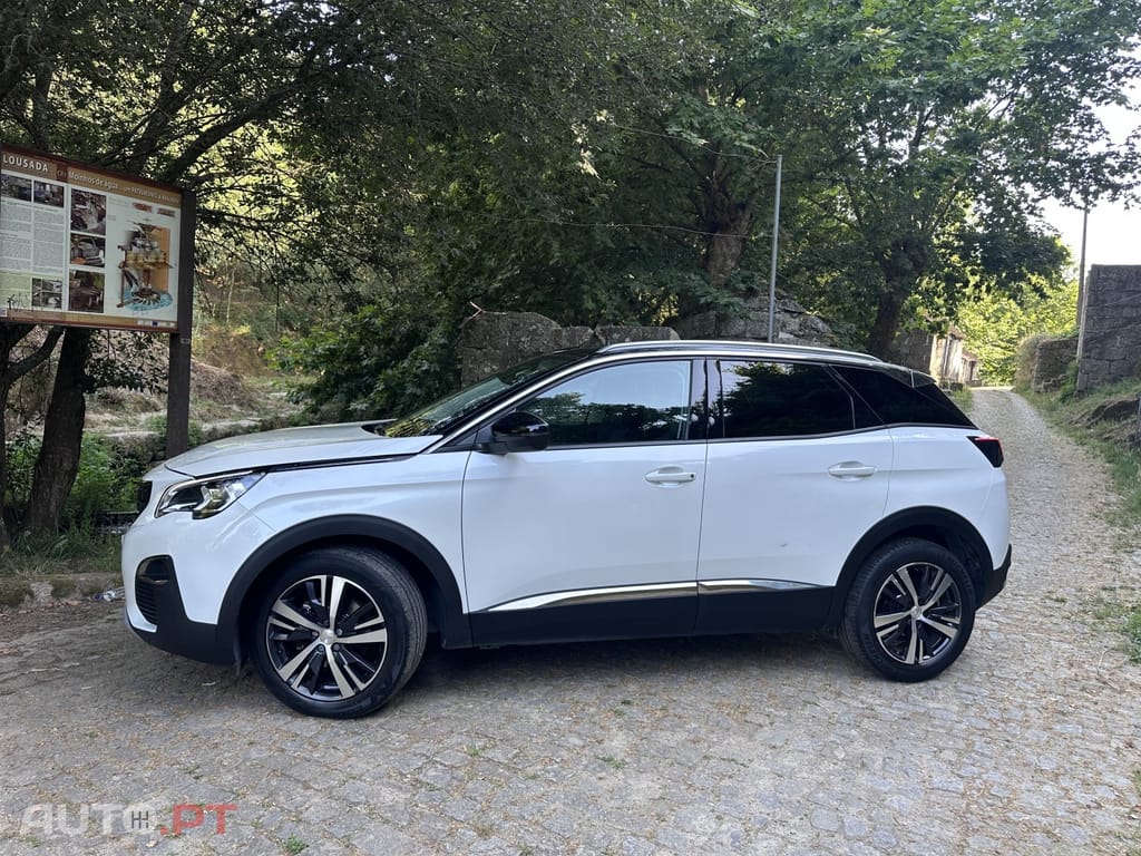 Peugeot 3008 1.2 PureTech Allure EAT8