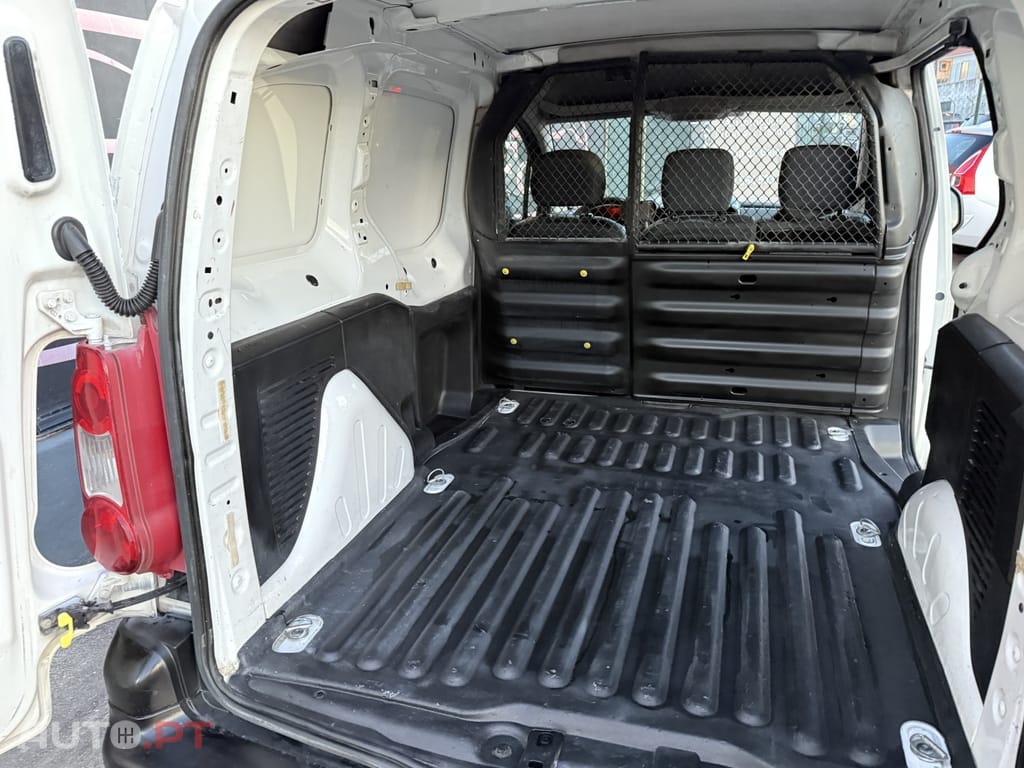 Peugeot Partner 1.6 e-HDi L1 3L