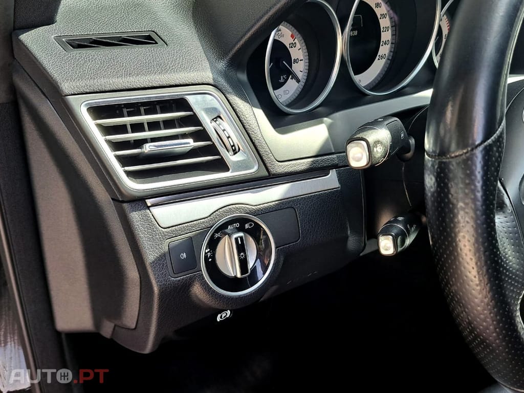 Mercedes-Benz E 220 CDi BlueEfficiency