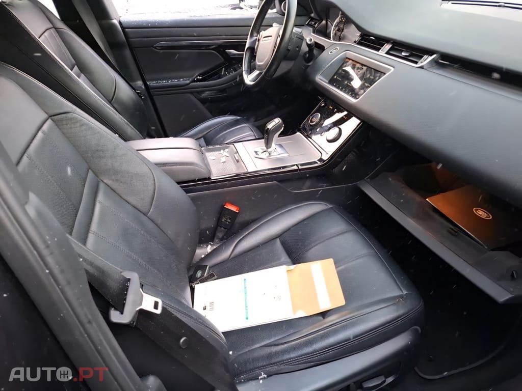 Land Rover Range Rover 1.5 P300e AWD Auto