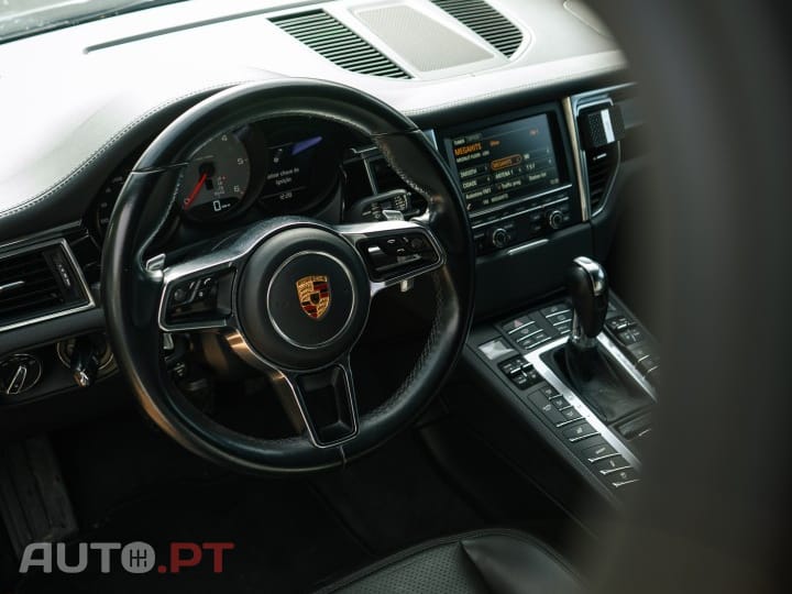 Porsche Macan S
