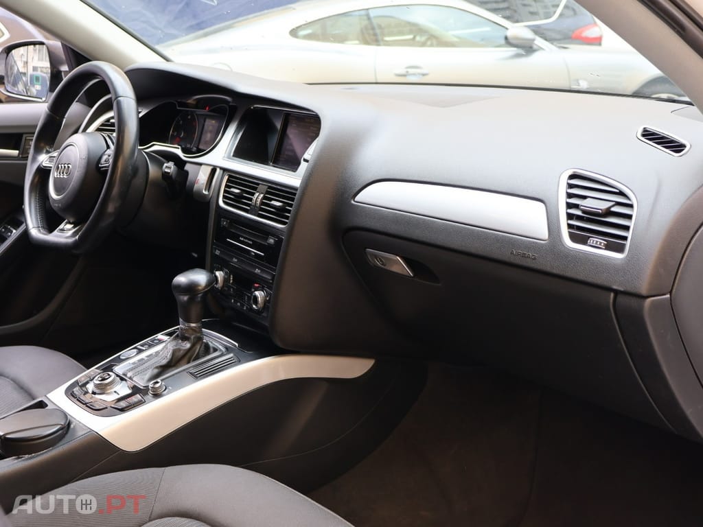 Audi A4 Avant 2.0 TDI S tronic