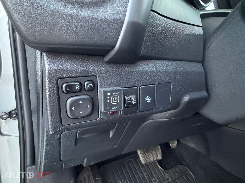 Toyota Auris Touring Sports 1.8 HSD Comfort+P.Sport