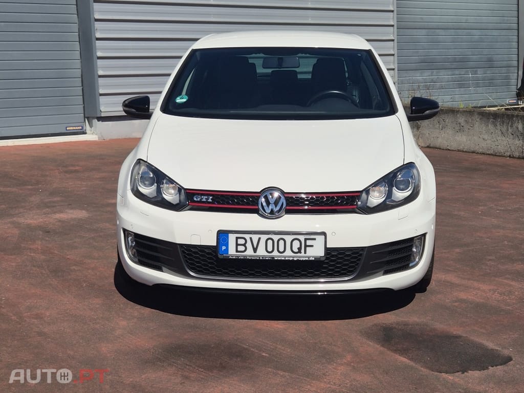 Volkswagen Golf 2.0 TSI GTI