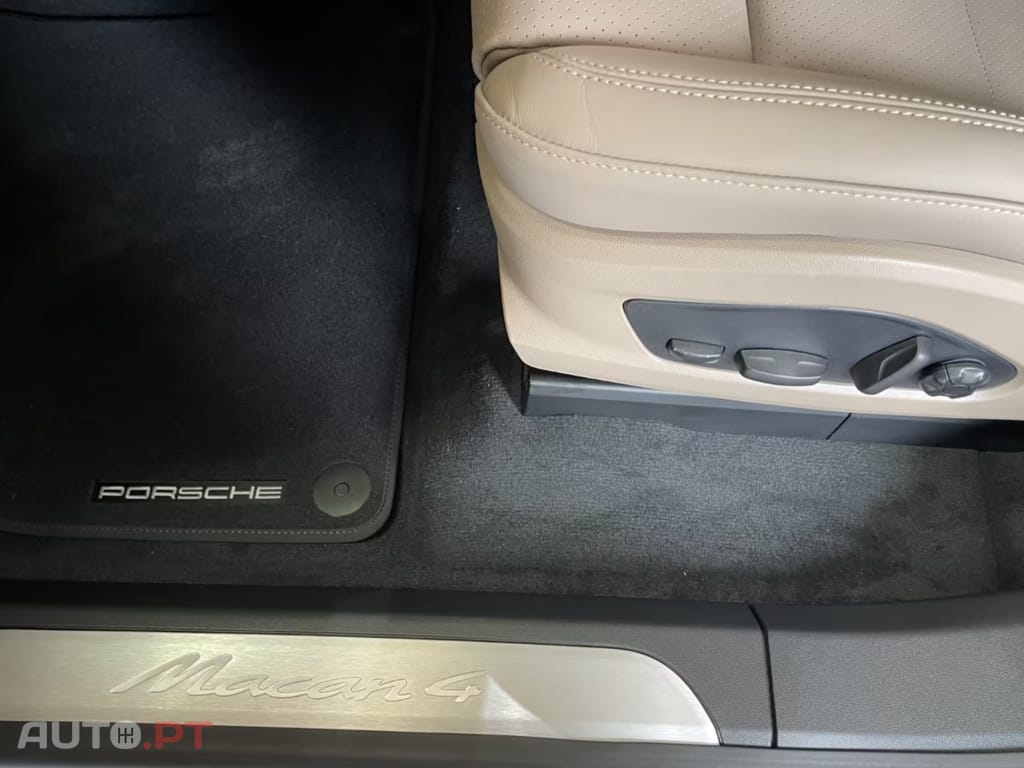 Porsche Macan 4 