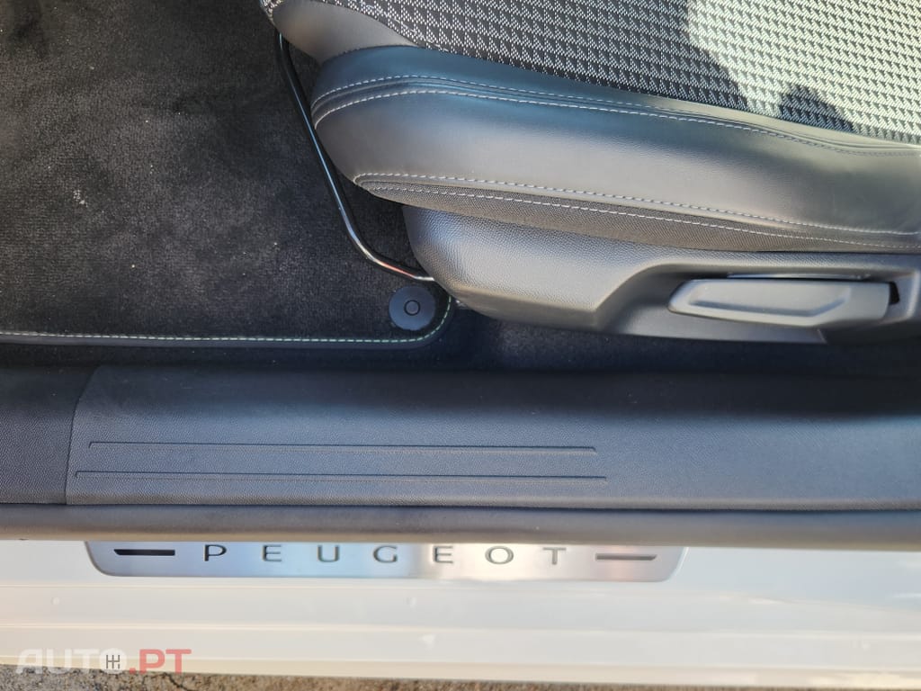 Peugeot 208 1.5 BlueHDi GT