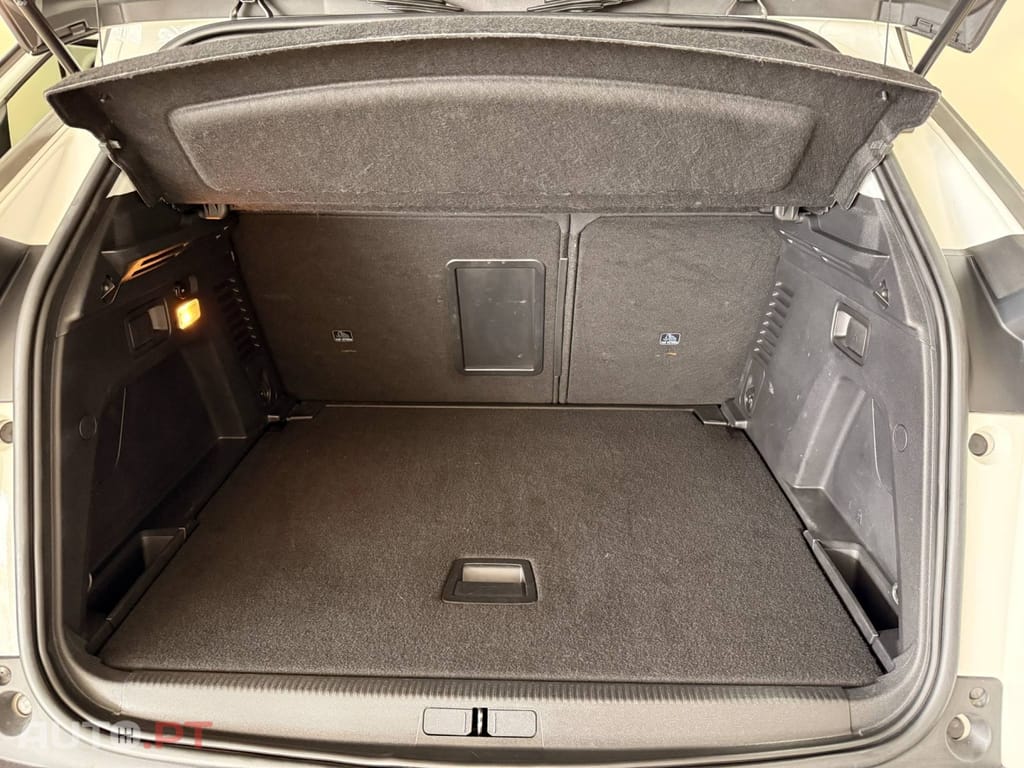 Peugeot 3008 1.5 BlueHDi Active