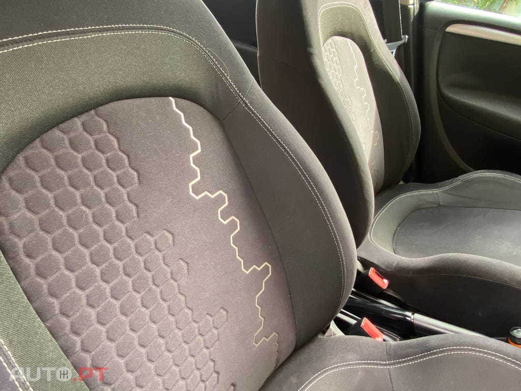 Fiat Punto 1.3 M-Jet LOUNGE S&S