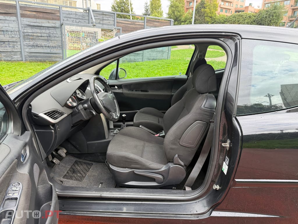 Peugeot 207 1.4 Sport