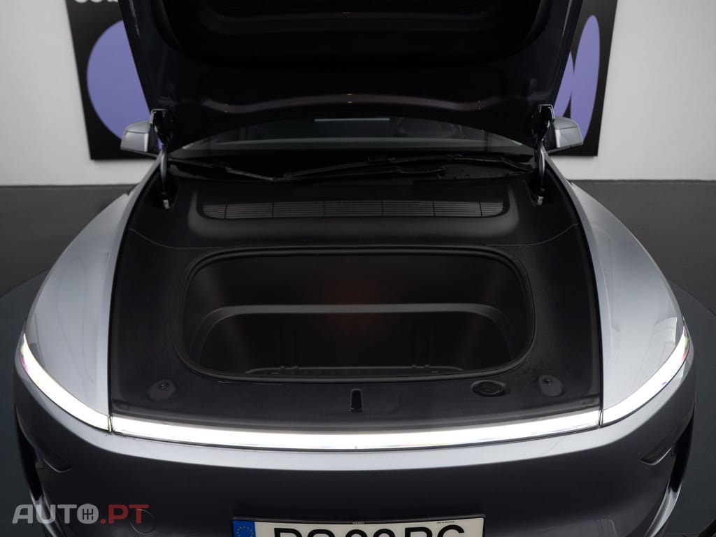 Tesla Model Y Long Range Tração Integral