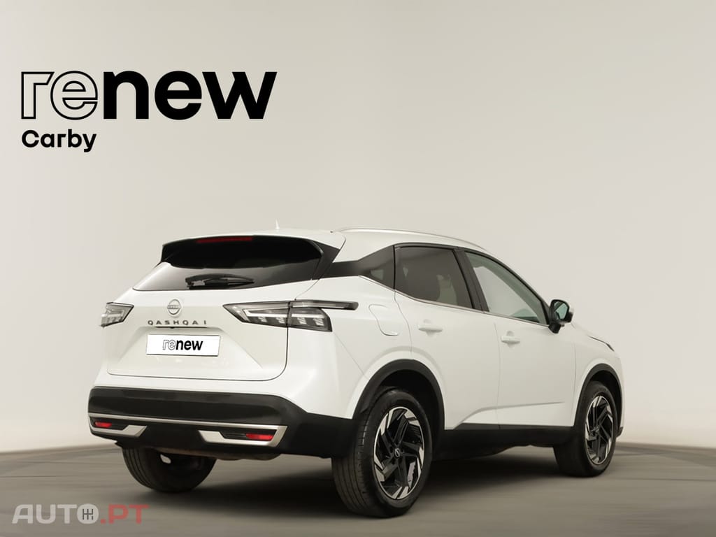 Nissan Qashqai Qashqai 1.3 DIG-T N-Connecta LED Xtronic
