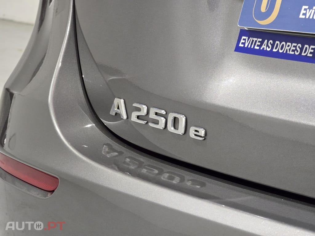 Mercedes-Benz A 250 e 8G-DCT Progressive