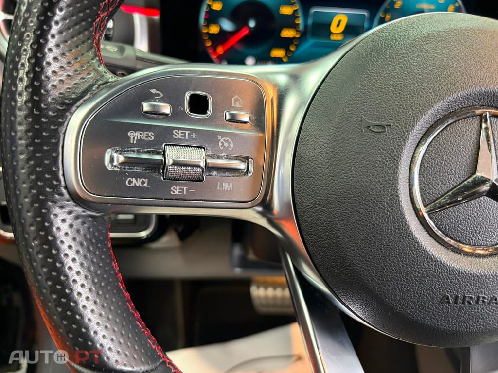 Mercedes-Benz A 250 e AMG Line