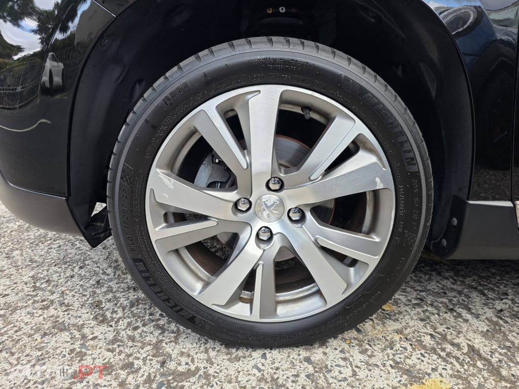 Peugeot 2008 1.6 BlueHDi Allure