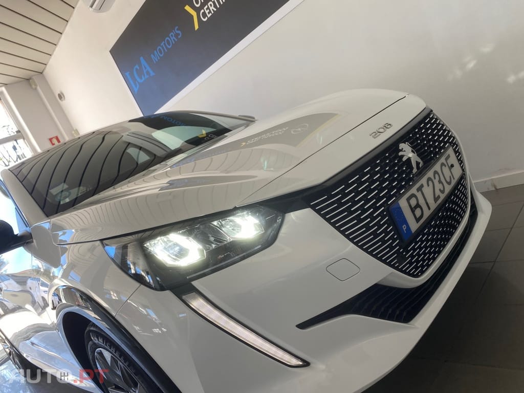 Peugeot E-208 50 kWh Active Pack