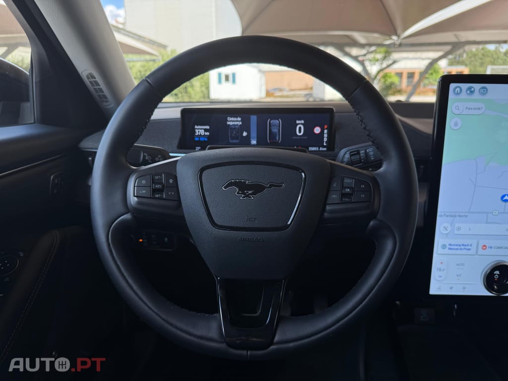 Ford Mustang Mach-E 72.6 kWh Base