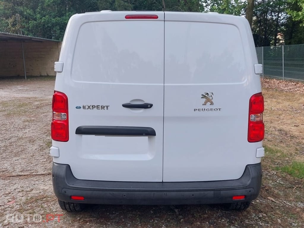 Peugeot E-Expert 75 kWh Semi-Vidrado Premium Standard