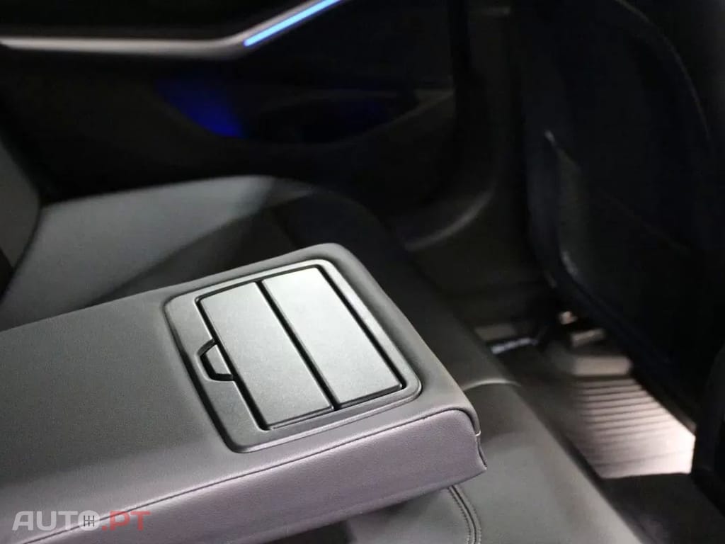 BMW 320 e Line Sport Auto