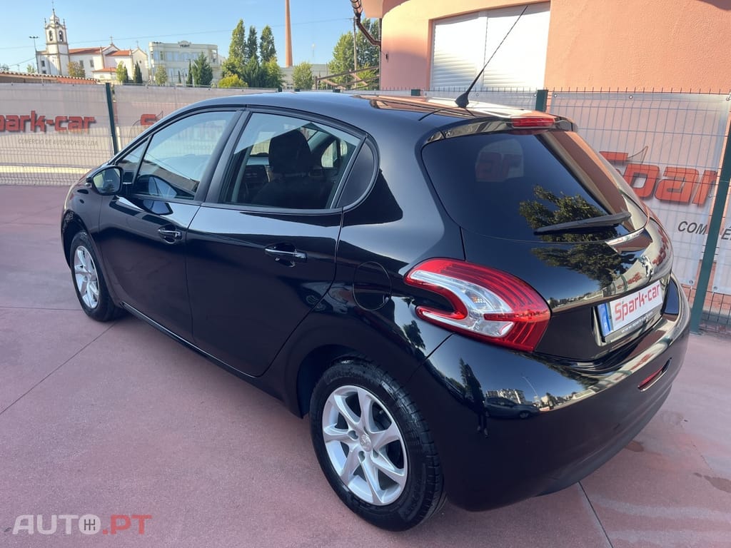 Peugeot 208 1.2 VTi Active
