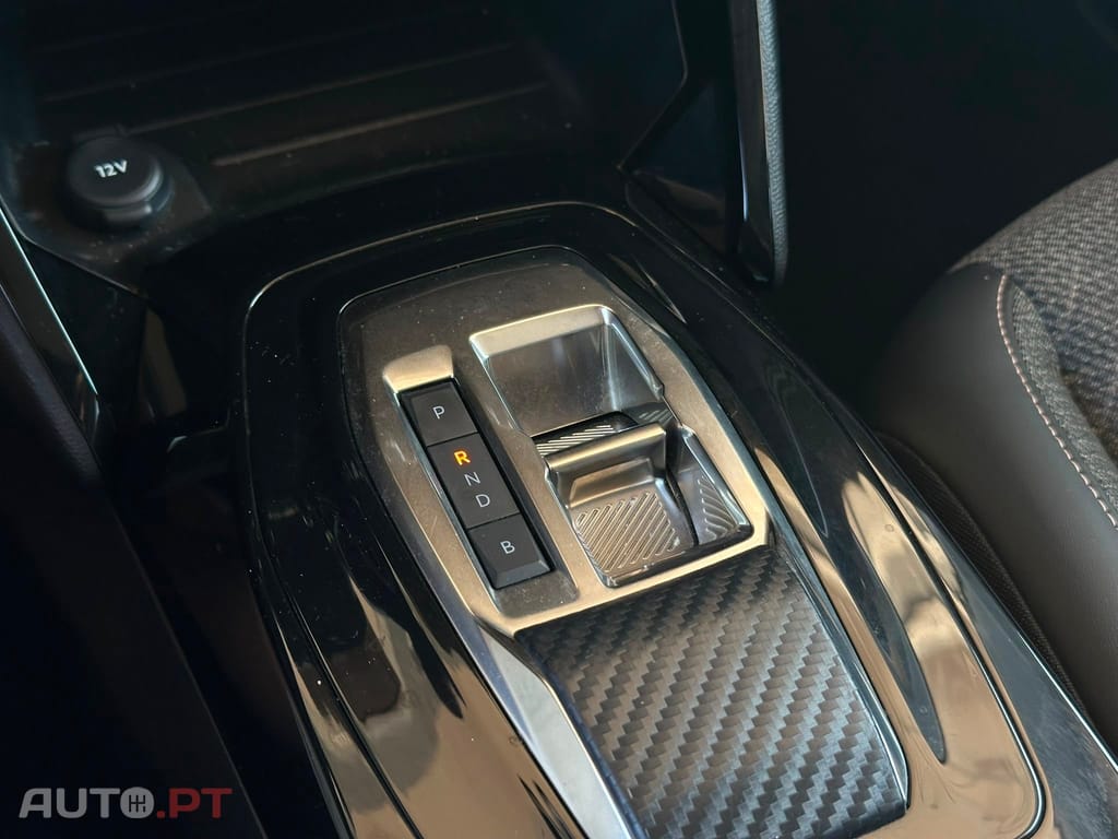 Peugeot E-208 50 kWh Allure Pack