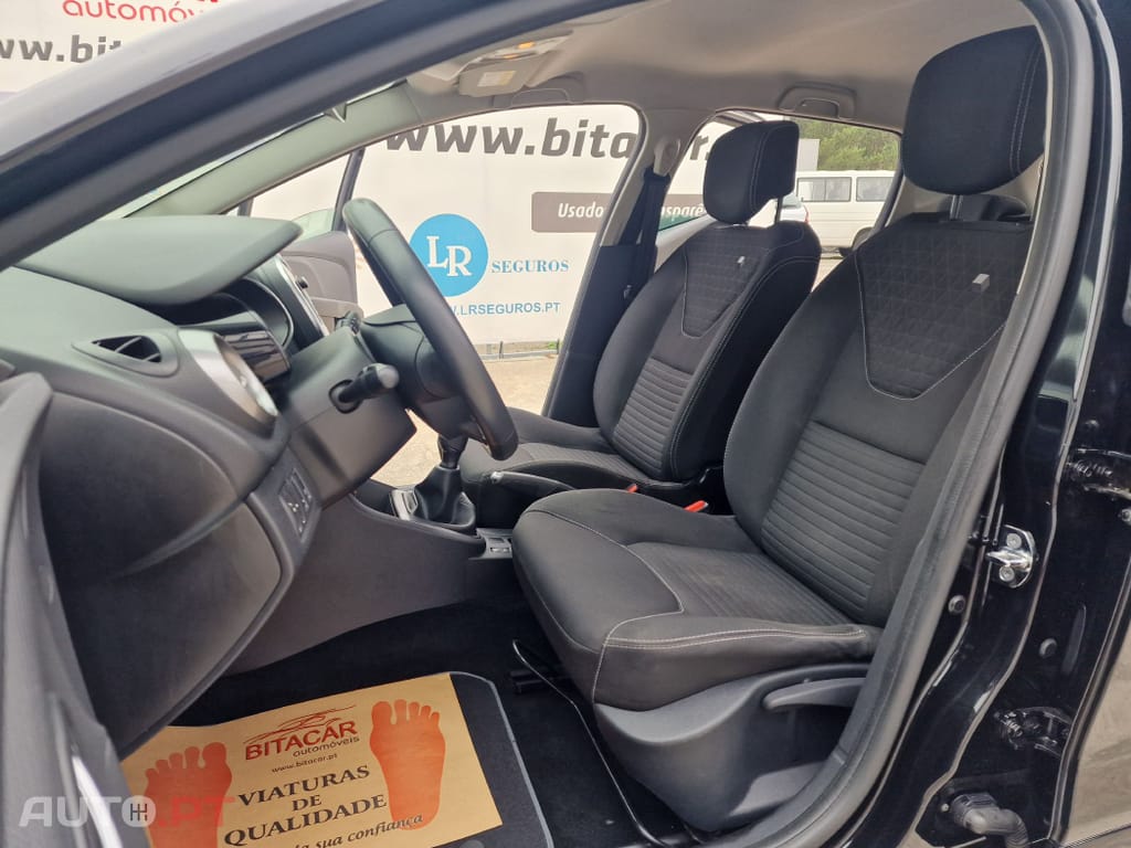 Renault Clio 0.9 TCE LIMITED GPS
