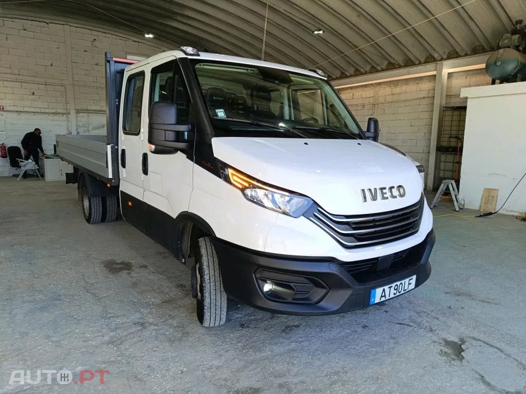 Iveco Daily DAILY -CHASSIS-CABINA 3.0 35C18H 3750 CD