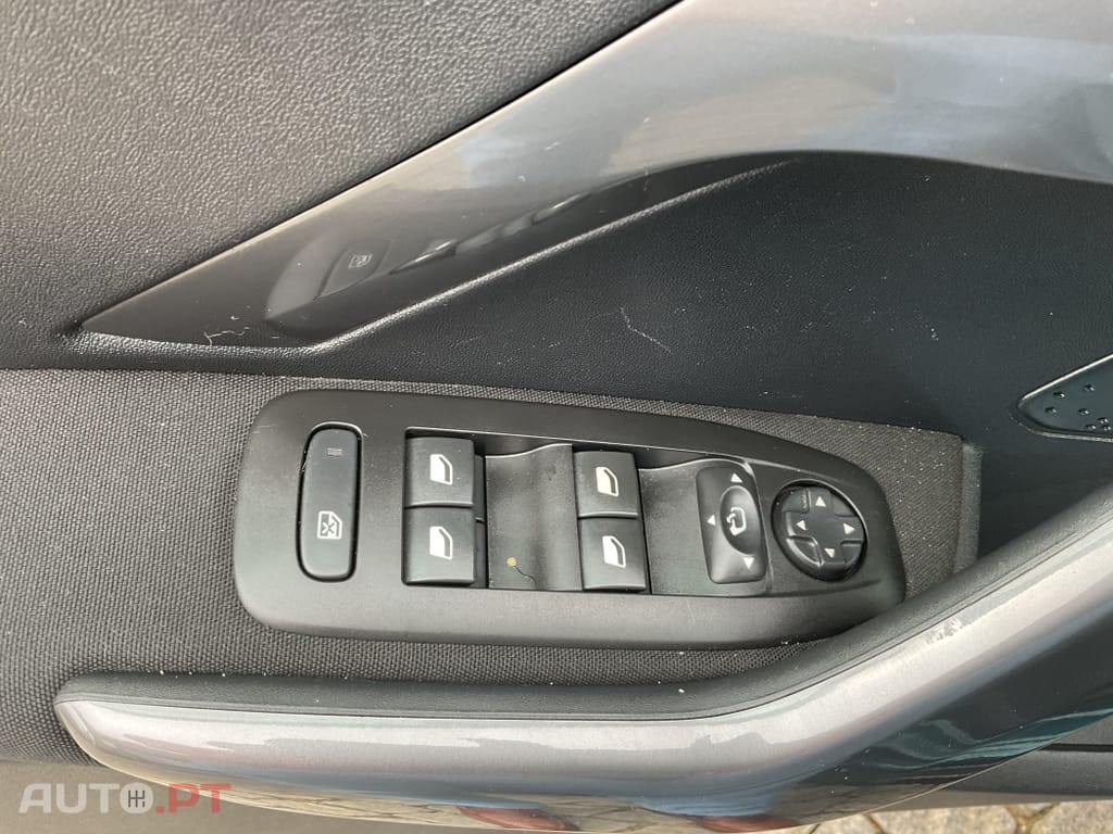 Peugeot 2008 1.6 BlueHDi Allure