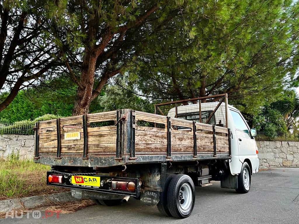 Hyundai H100 .