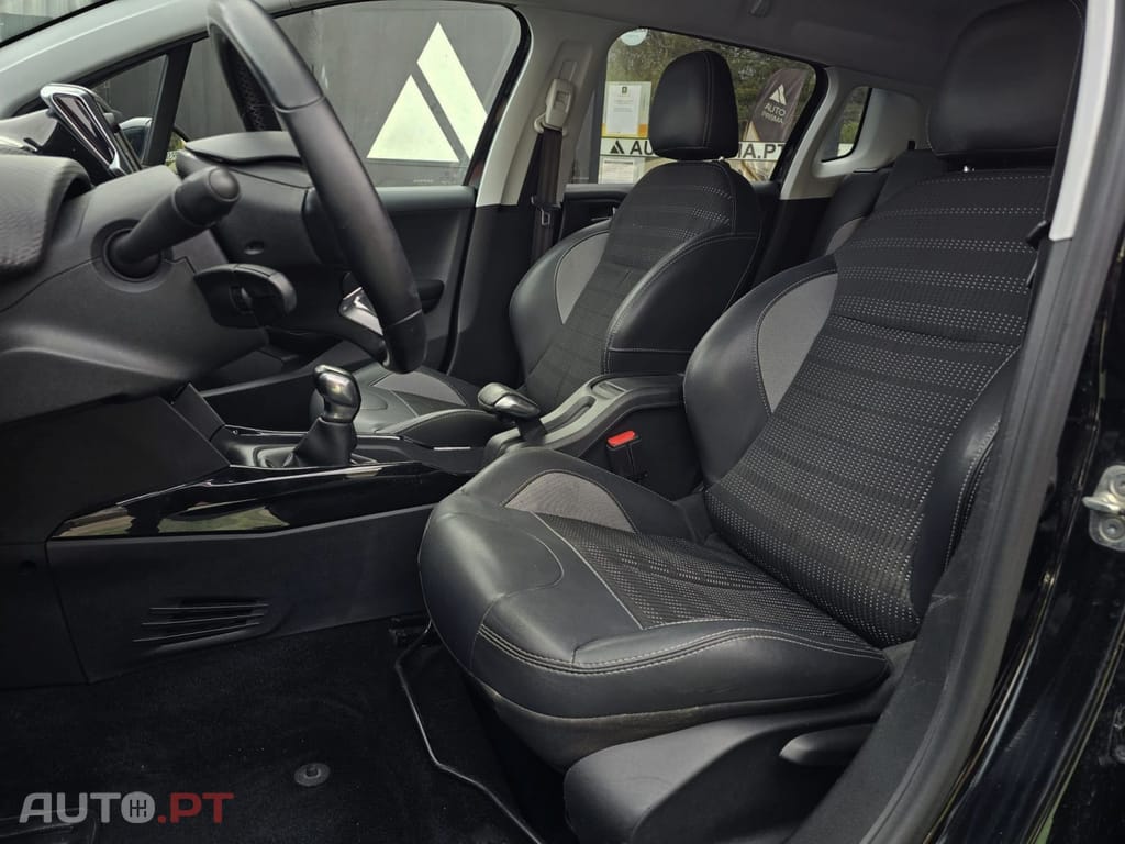 Peugeot 2008 1.6 BlueHDi Active