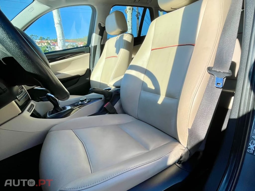 BMW X1 x drive auto