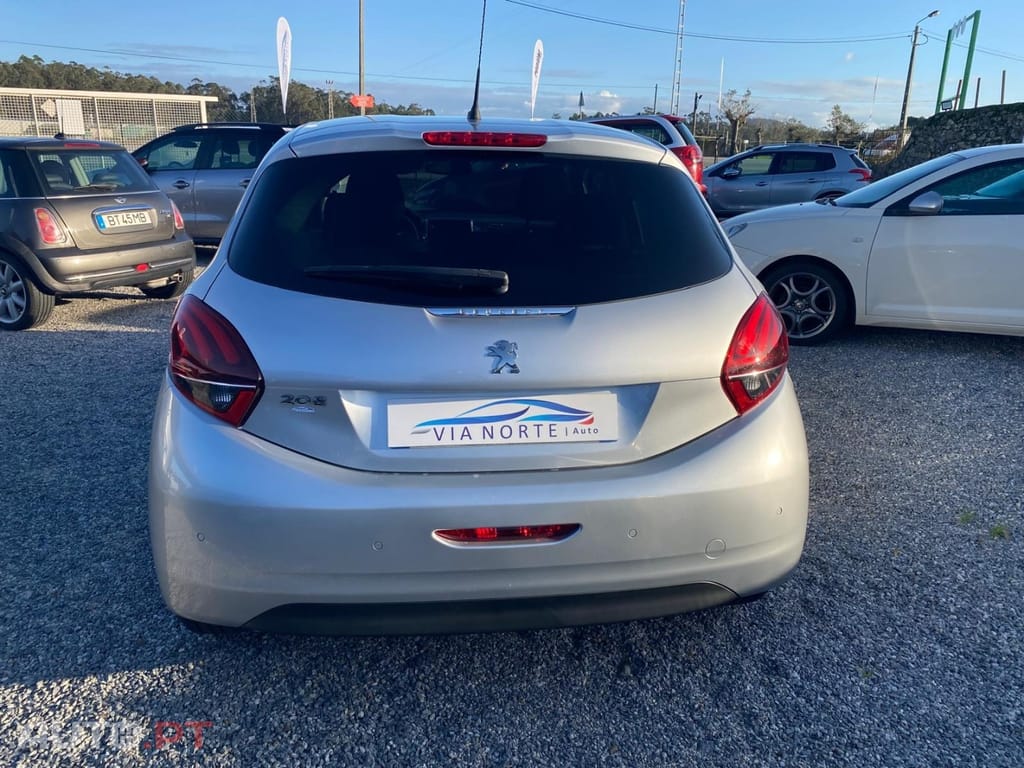 Peugeot 208 1.2 PureTech Allure