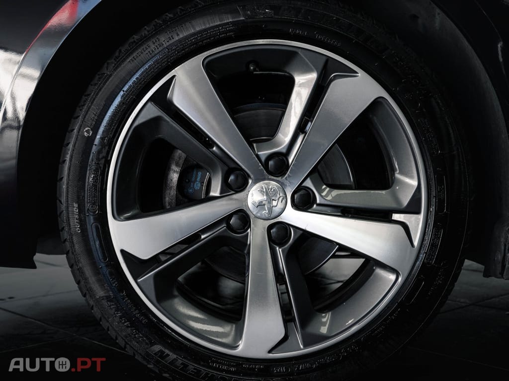 Peugeot 308 SW 1.2 PureTech Style J17