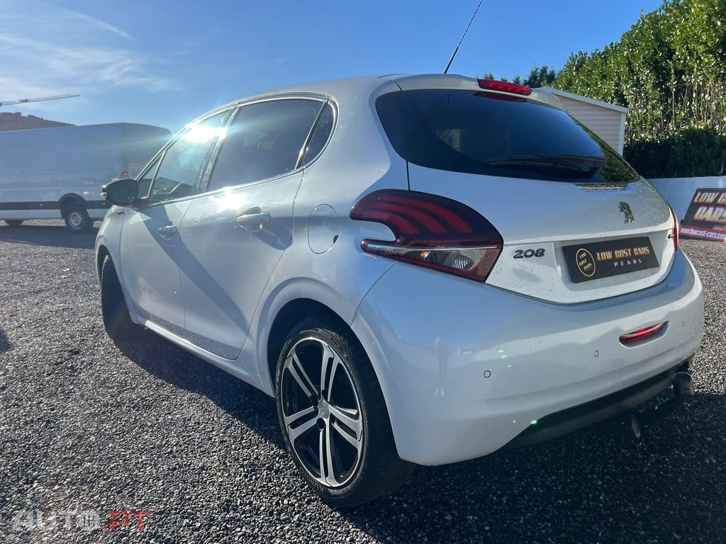 Peugeot 208 1.2 PureTech GT Line