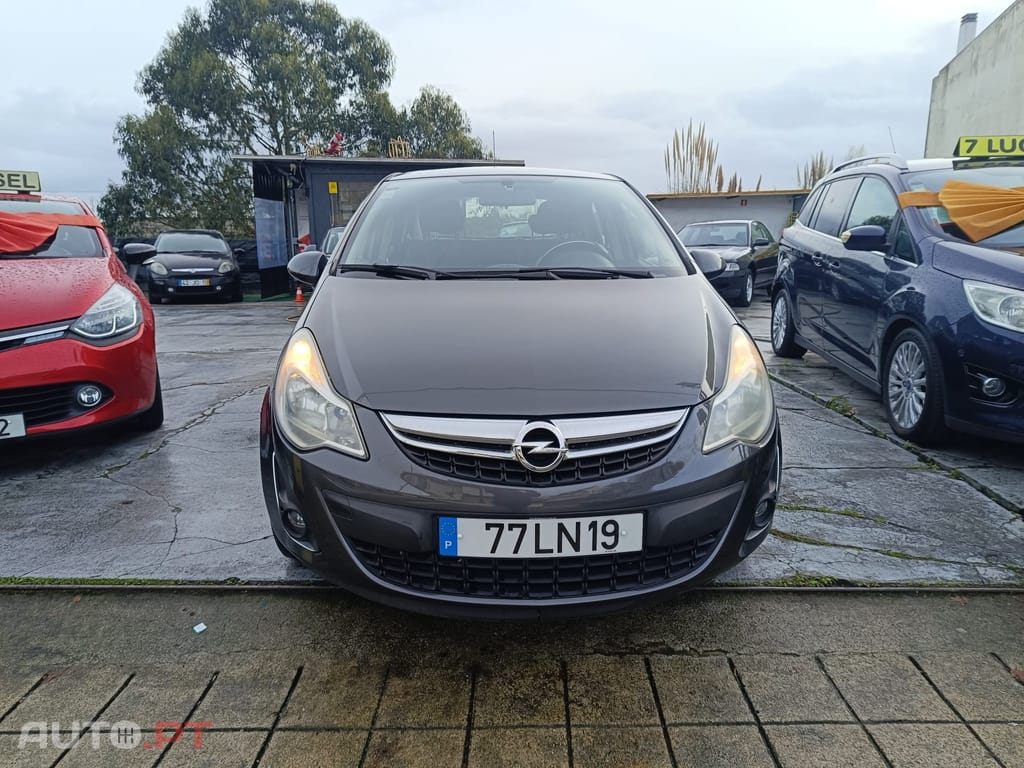 Opel Corsa 1.2 Enjoy
