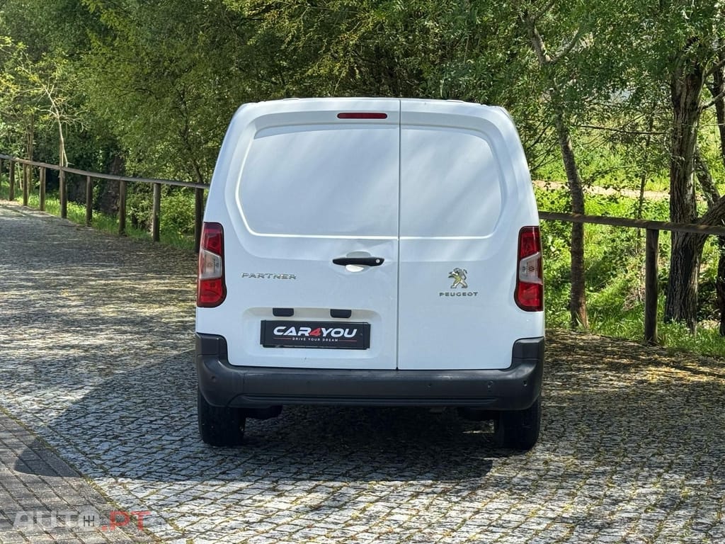 Peugeot Partner 1.5 BlueHDi Premium Longa