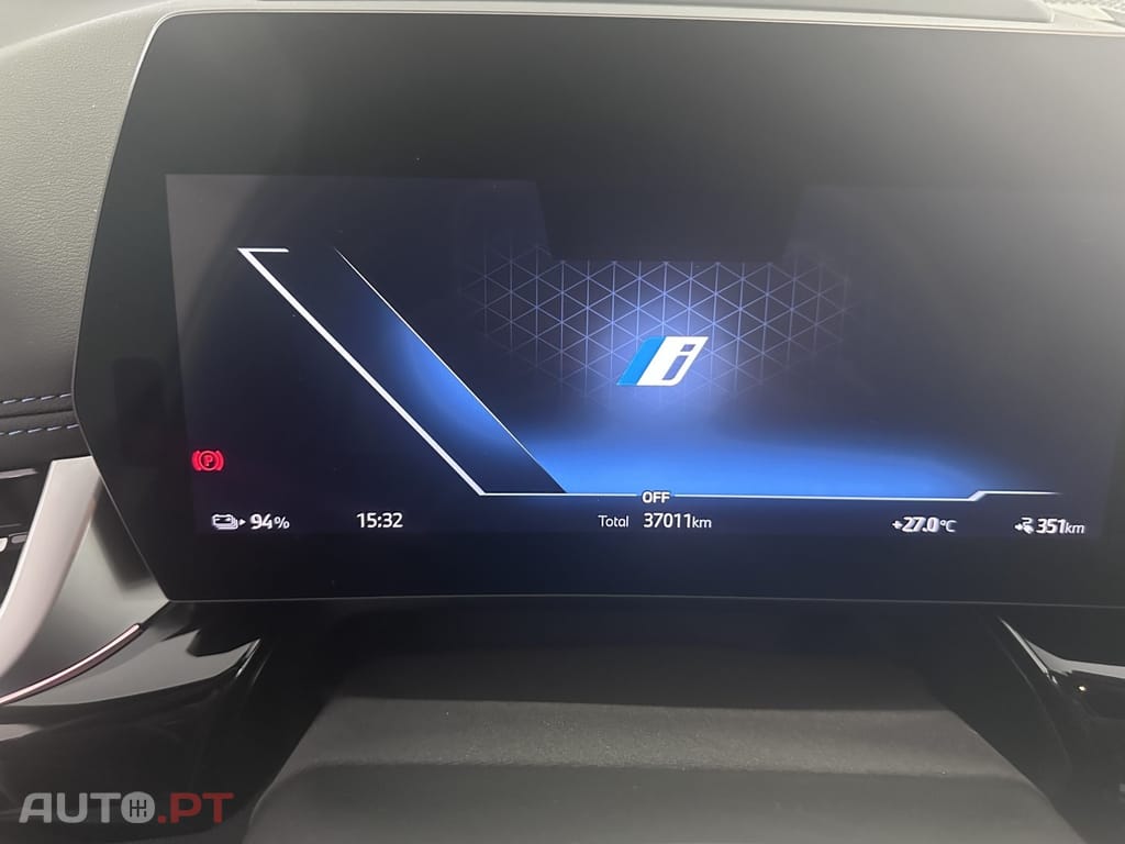 BMW iX1 xDrive30 Pack Desportivo M Pro