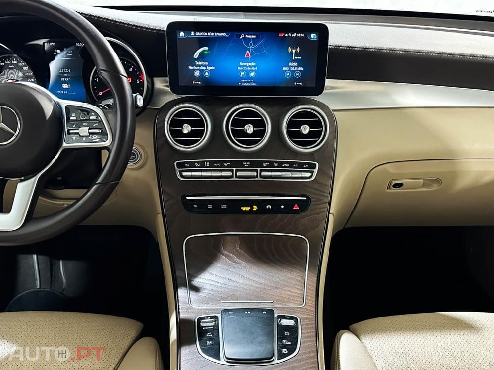 Mercedes-Benz GLC 300 de 4Matic 9G-TRONIC AMG Line