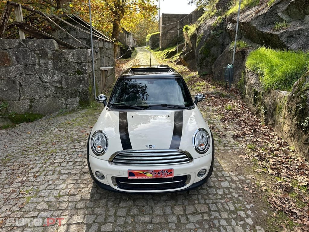 MINI Cooper Cooper D