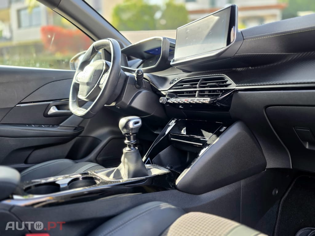 Peugeot 208 1.2 PureTech GT Line