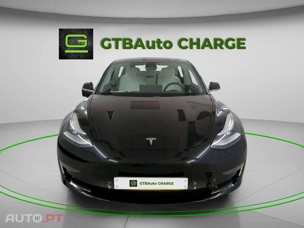 Tesla Model 3 Standard RWD Plus AUTOPILOT