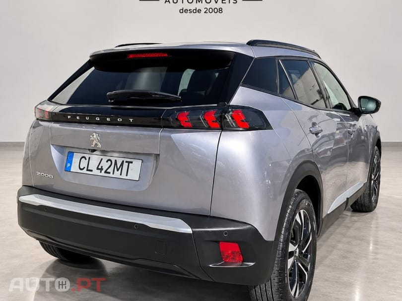 Peugeot E-2008 50 kWh Allure Pack