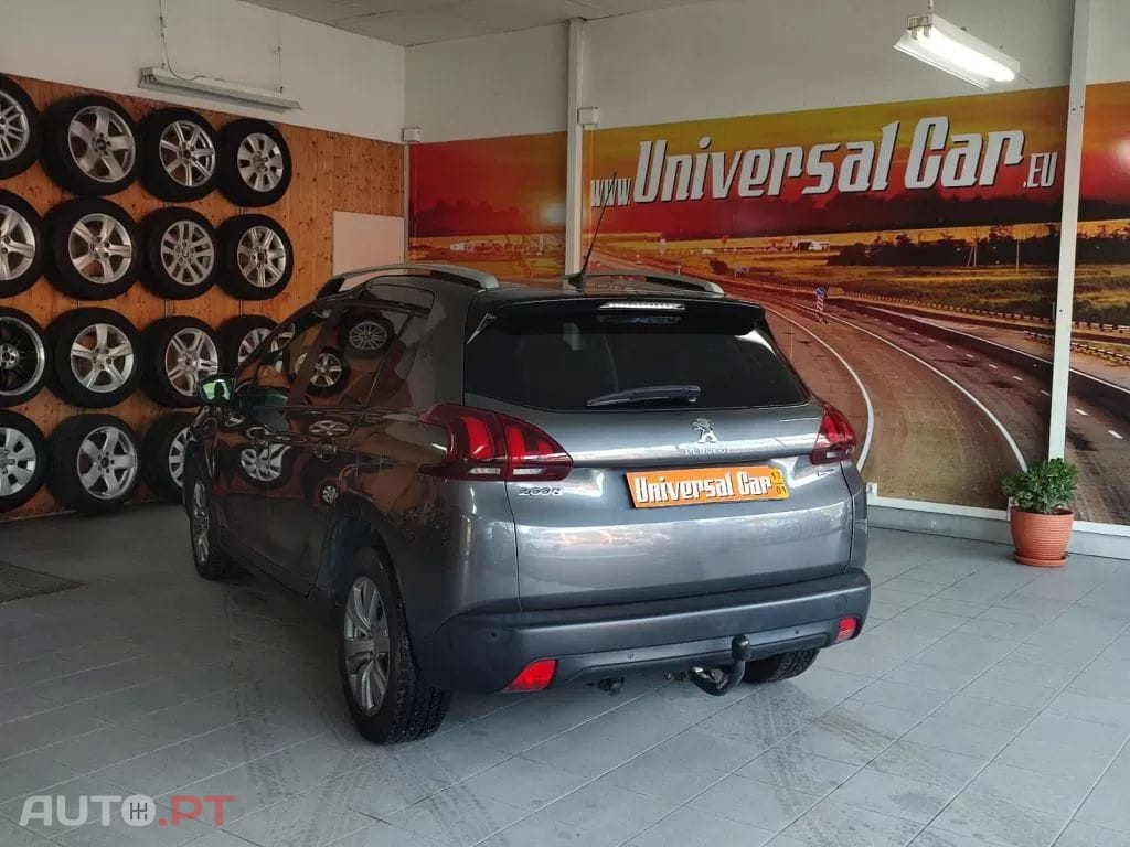 Peugeot 2008 1.2 PureTech Allure